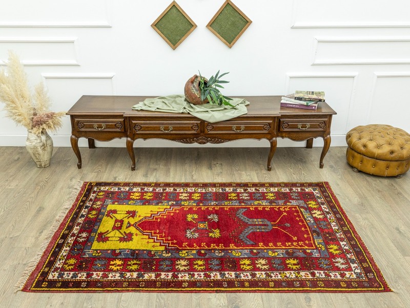 Vintage Hand-Knotted Anatolian Wool Rug – Crimson & Golden Prayer 4'2" x 6'9" ft gallery