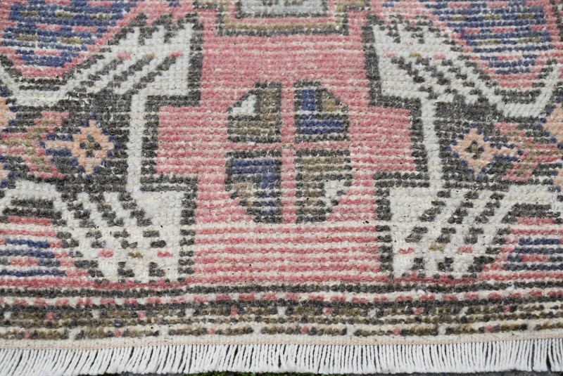 DoorMat Rug,1'6 x 3'1 ft,Turkish Rug, Vintage,Bohemian Rug, Anatolian Oushak Rug gallery