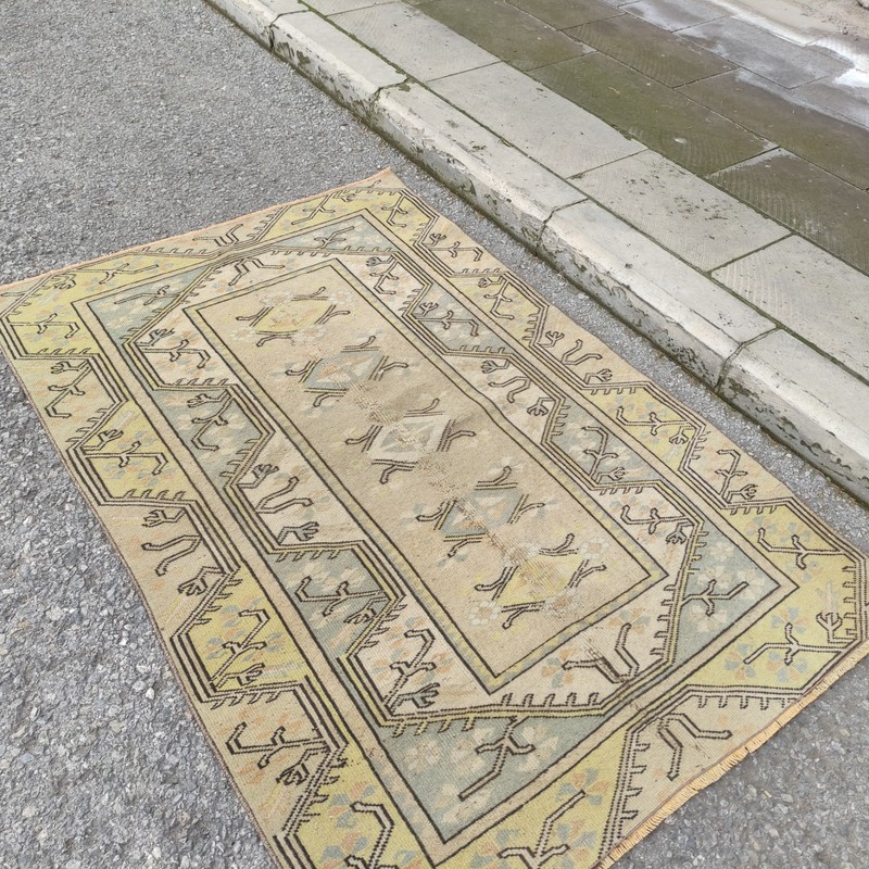 Old worn Milas Area Rug 3.71 x 5.51 ft , 4x6 Handmade Wool Rug 113 x 168 cm gallery