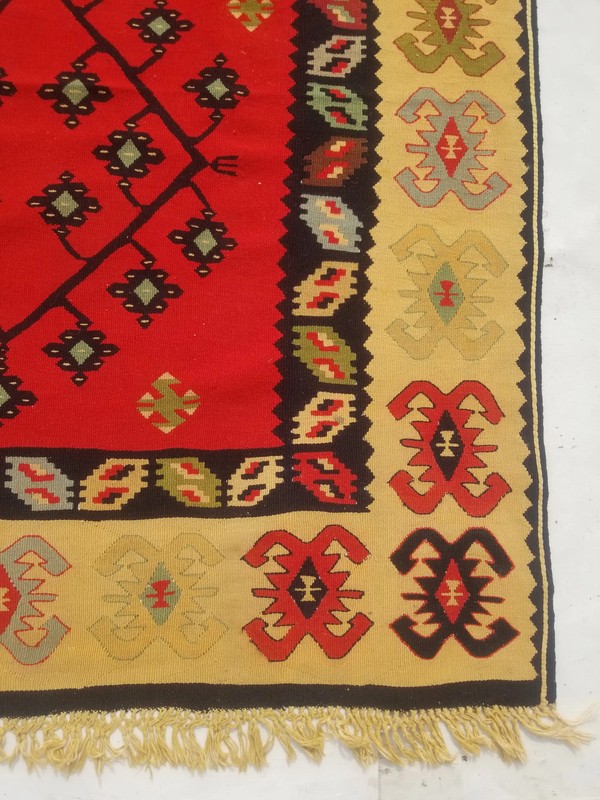 Vintage Traditional Handmade Turkish Wool Red Kilim 9.8x6.5ft gallery