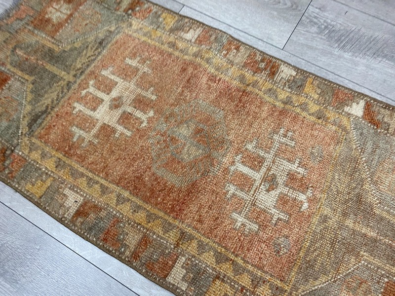 Faded Terracotta Turkish Anatolian Rug 1.7x3.5 Ft Handmade Geometric Small gallery