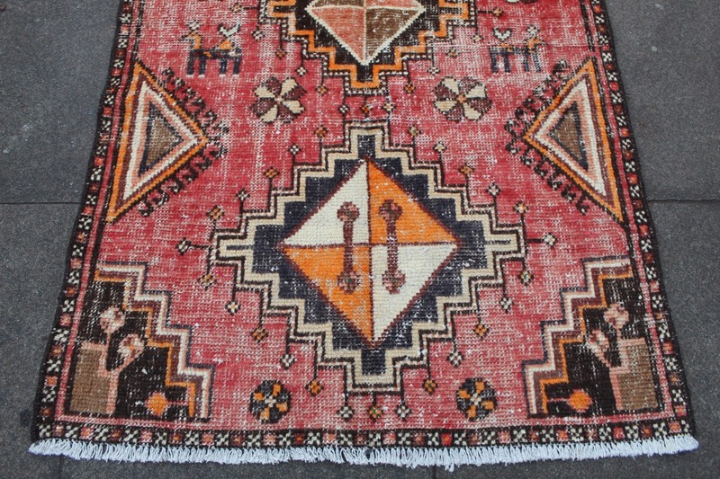 Vintage Worn Hand Made Traditional Oriental Wool Faded Red Rug 173x105cm gallery