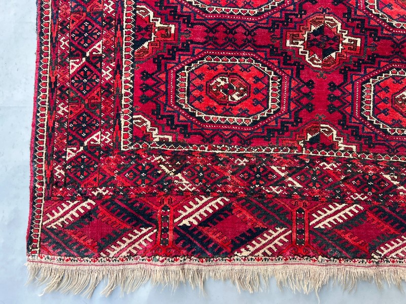 COLLECTORS' PIECE Antique Above 100 Years Old Sarouq Tekke Turkman Carpet gallery