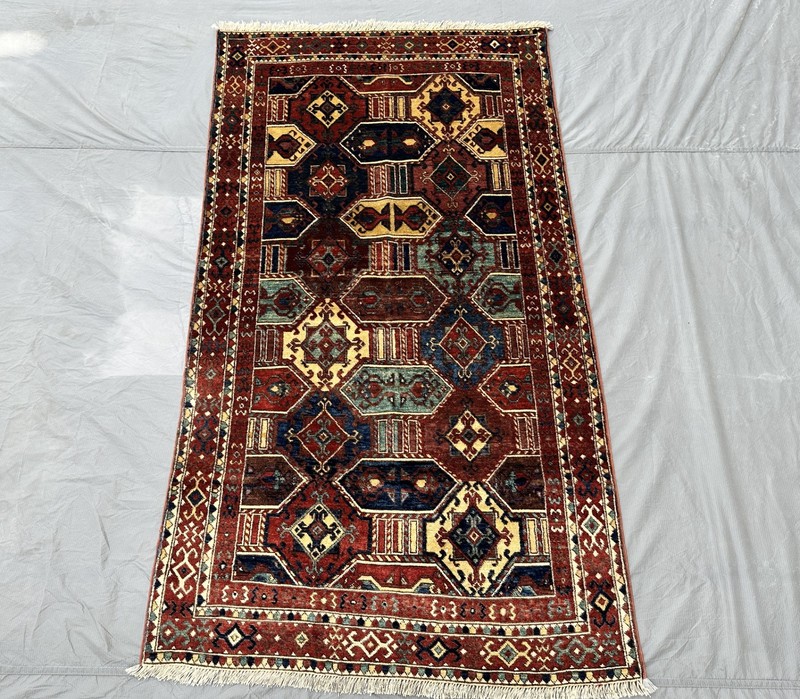 COLLECTORS' ITEM Vintage Stunning Natural Vegetable Dye Fine Quality Shirvan Rug gallery