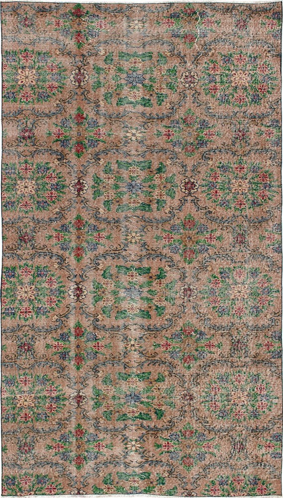 Vintage 4'9" x 8'6" Traditional Hand Knotted Vegetable Dye Wool Area Rug