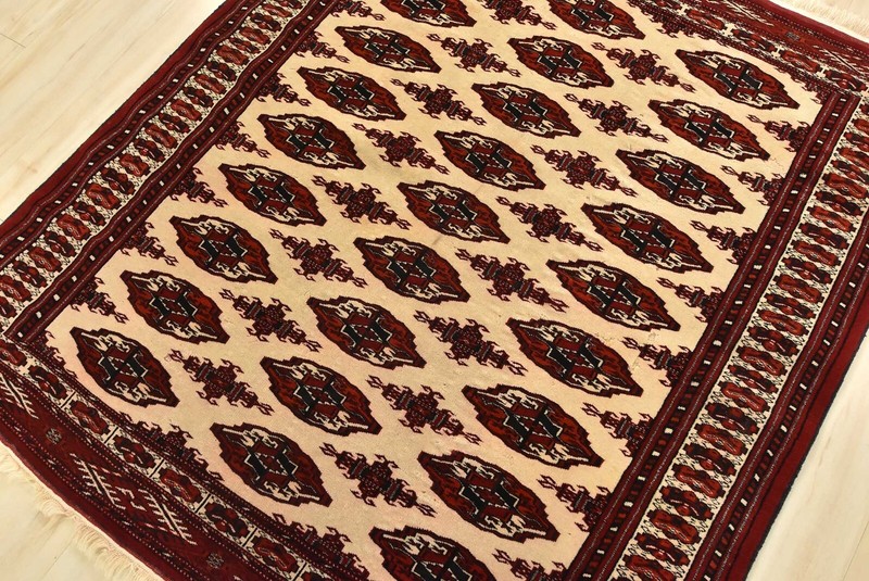 Vintage Tribal Oriental 4’4” x 4’8” Ivory Wool Traditional Hand-Knotted Area Rug gallery