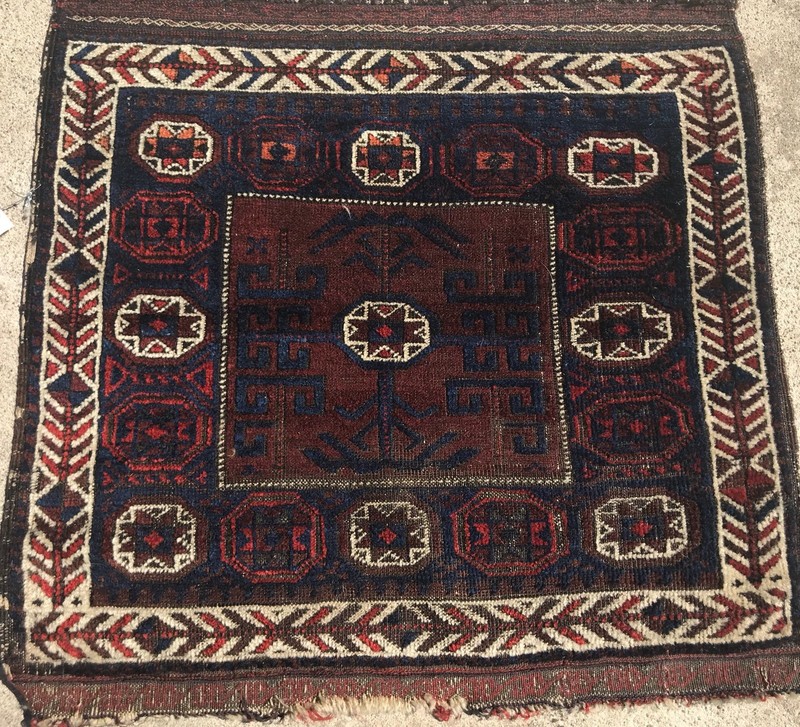 AN ANTIQUE VINTAGE DESIGN BALUCHSTAN TRIBAL BAG COLLECTOR ITEM gallery