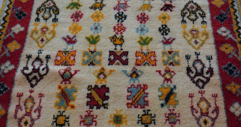 3'3" x 6'6" ANTIQUE MOROCCAN HAND KNOTTED WOOL IVORY GOLD RUG, BIRDS, TEA-POTS gallery