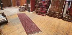 Beautiful Vintage 1950-1960s Wool Pile Vegy Dye Bunyan Runner Rug 2’6”x 9’6”
