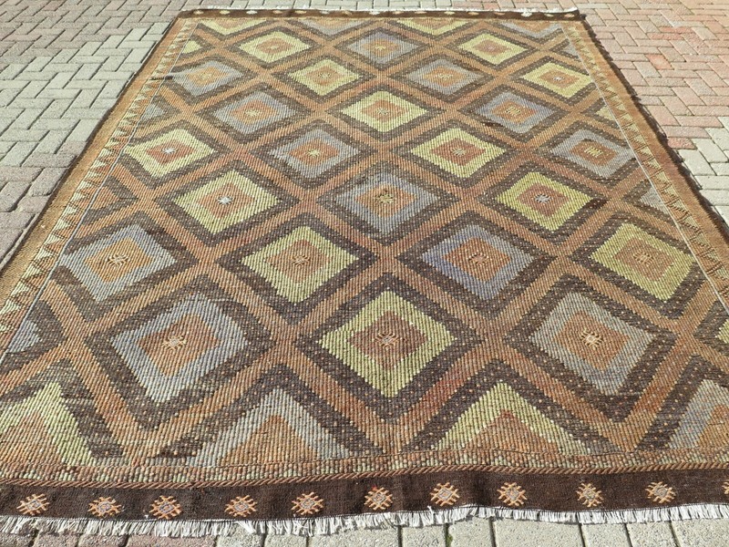 Oversize Turkish Rug, Area Rugs, Sard Wool Kilim, Embroidery Large Rug 97"X129" gallery