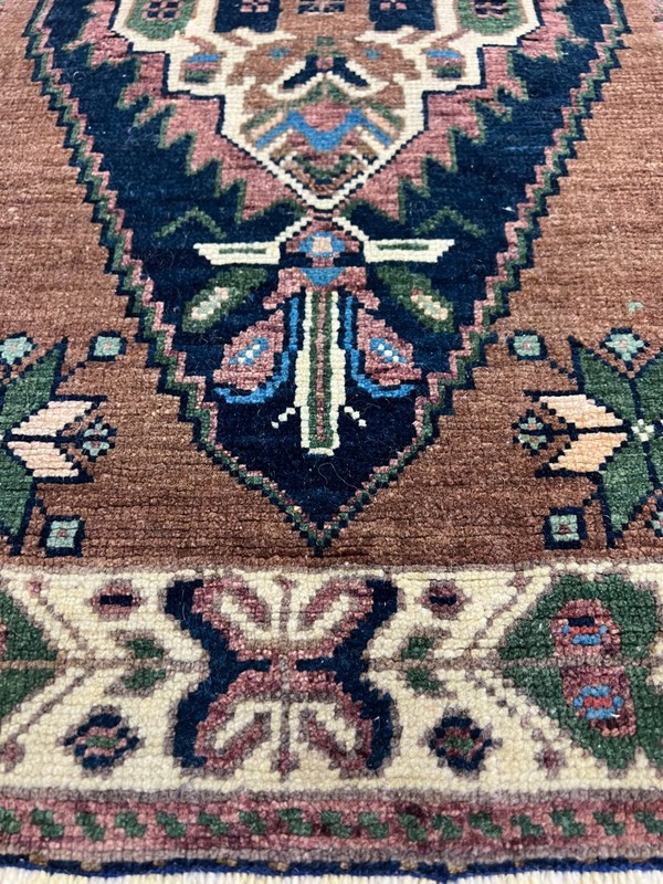 1'4" x 2'9" Turkish Ser api Oriental Rug - 1920s - Hand Made - 100% Wool gallery