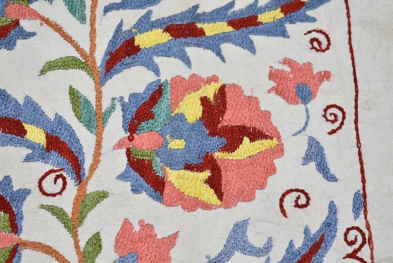 Uzbek Suzani Cover 1'7 x 2'9 ft Handmade Silk Embroidery Suzani Cover Home Decor gallery