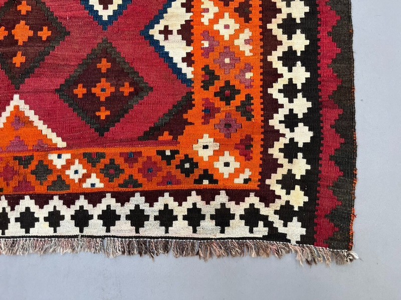 Vintage Qasgai Kilim 270x163 cm Wool Kelim Rug Large Red, Black, Colorful gallery