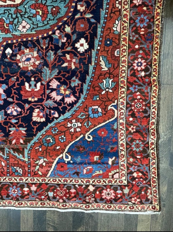 Extremely Rare And Gorgeous Kermann Rug circa 1920 Unique Color+Design 4’7x6’10” gallery
