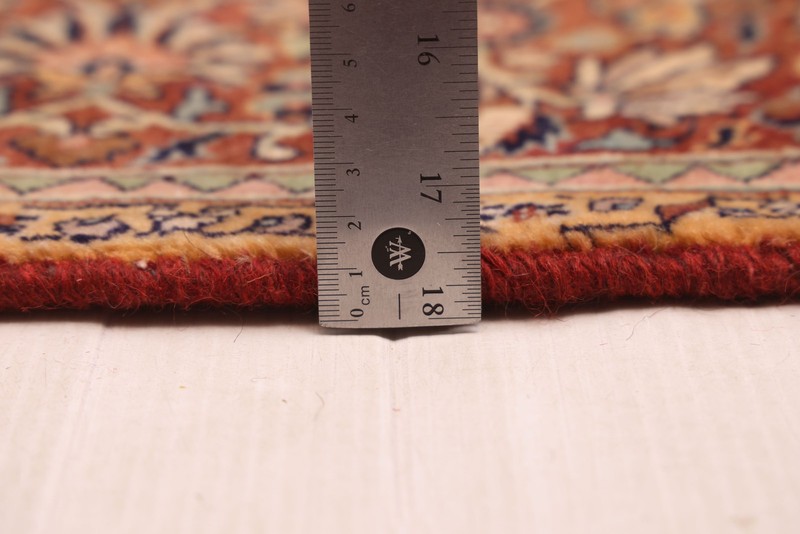Vintage 4'5" x 6'11" Traditional Hand Knotted Vegetable Dye Wool Area Rug gallery