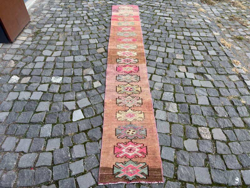Carpet, Turkish rug, Vintage rug, Handmade rug, Runner, Wool | 1,4 x 9,8 ft gallery