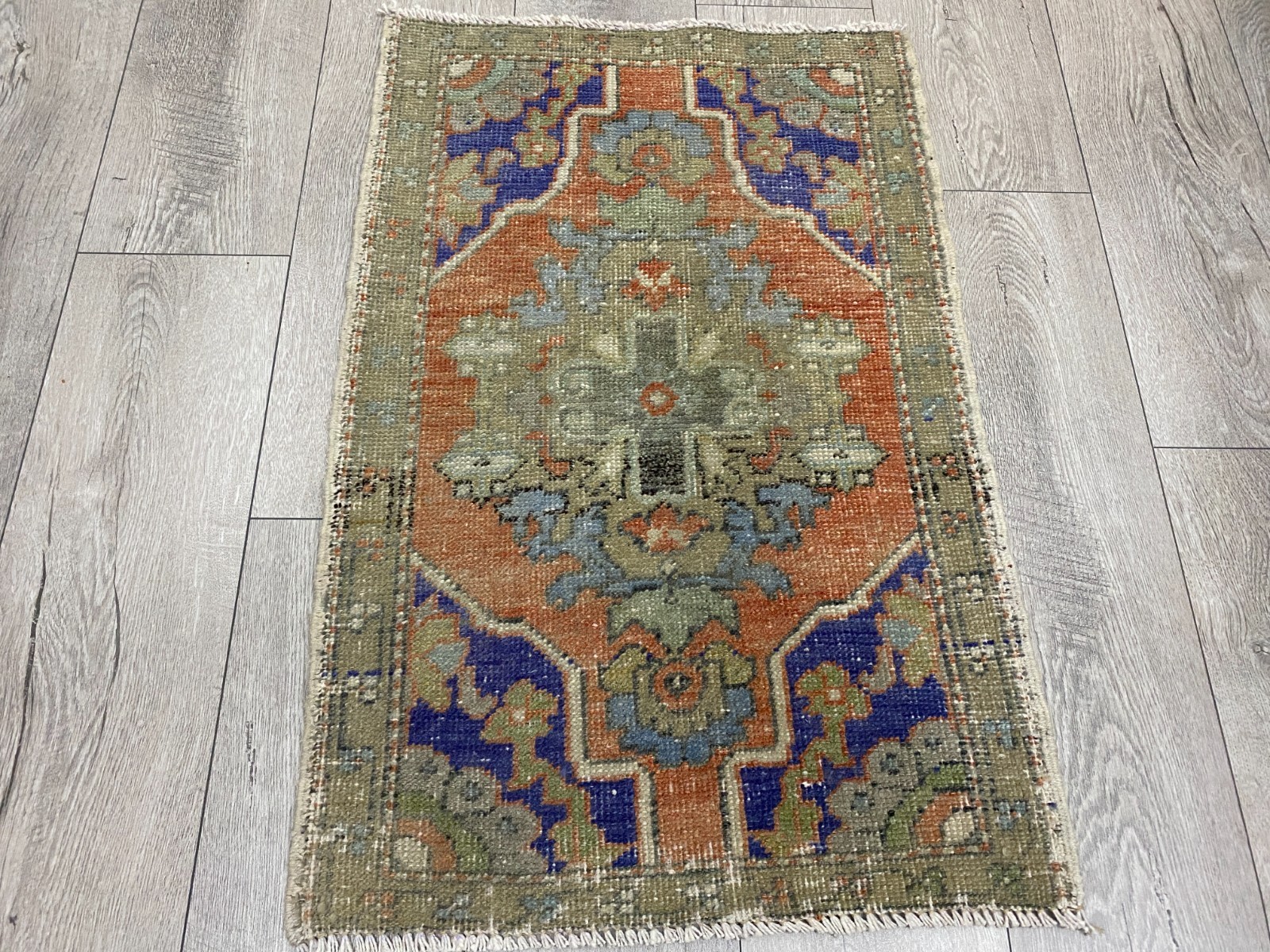 Turkish small rug, Vintage rug, Oushak rug, Doormat rug, Bath rug, 1.8 x 2.8 ft gallery
