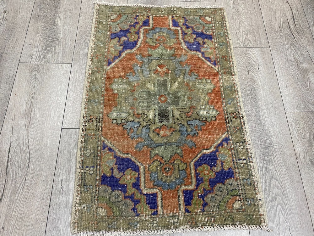 Turkish small rug, Vintage rug, Oushak rug, Doormat rug, Bath rug, 1.8 x 2.8 ft