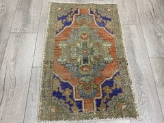 Turkish small rug, Vintage rug, Oushak rug, Doormat rug, Bath rug, 1.8 x 2.8 ft
