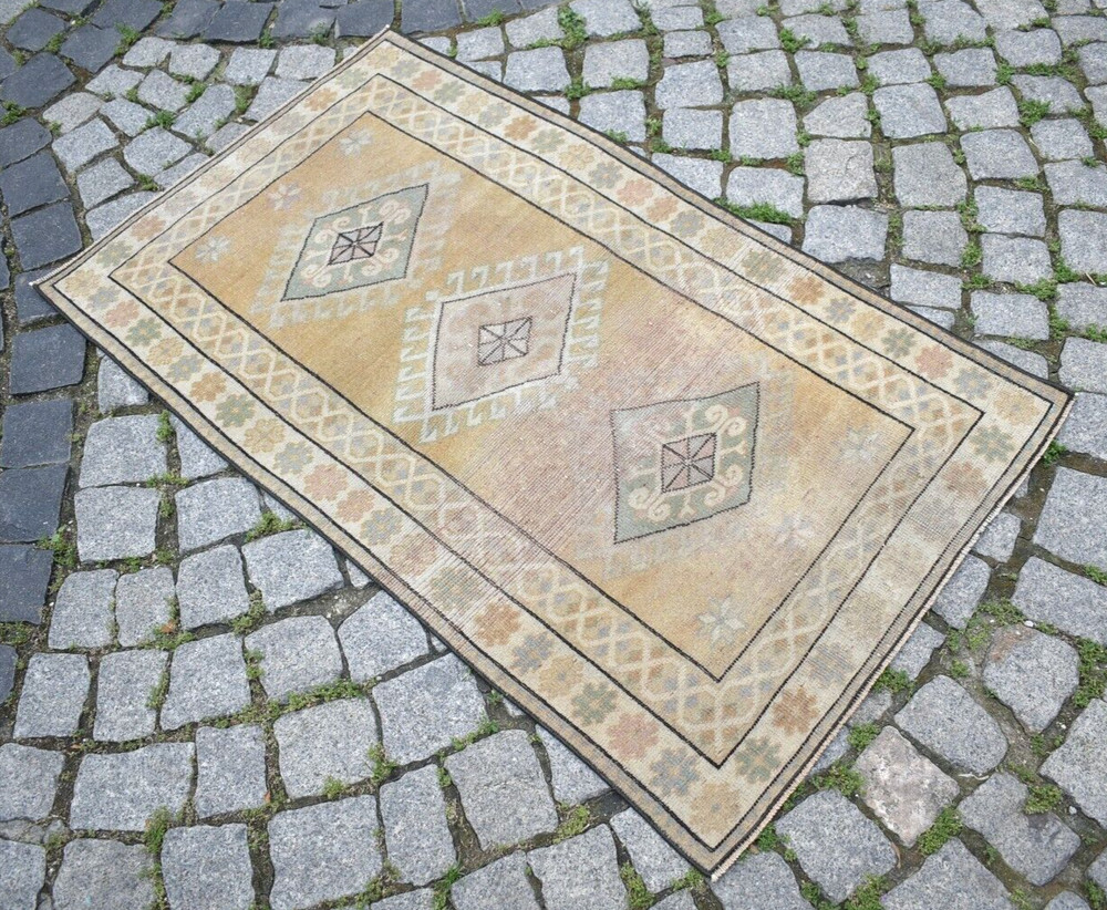 Turkish Rug 29'' x 49'' Vintage Muted Dye Rug Hand Knotted Rug Low Pile Wool Rug