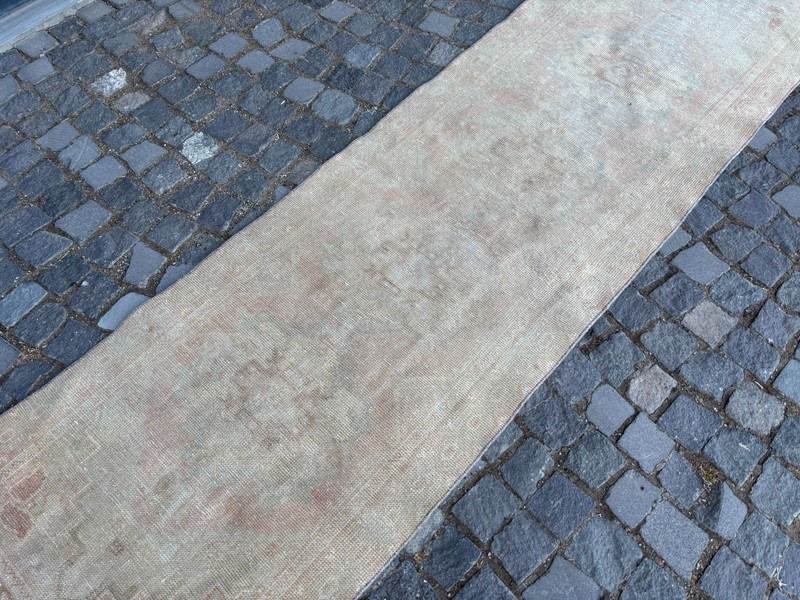 Carpet, Turkish rug, Vintage rug, Handmade rug, Runner, Wool | 2,7 x 9,5 ft gallery