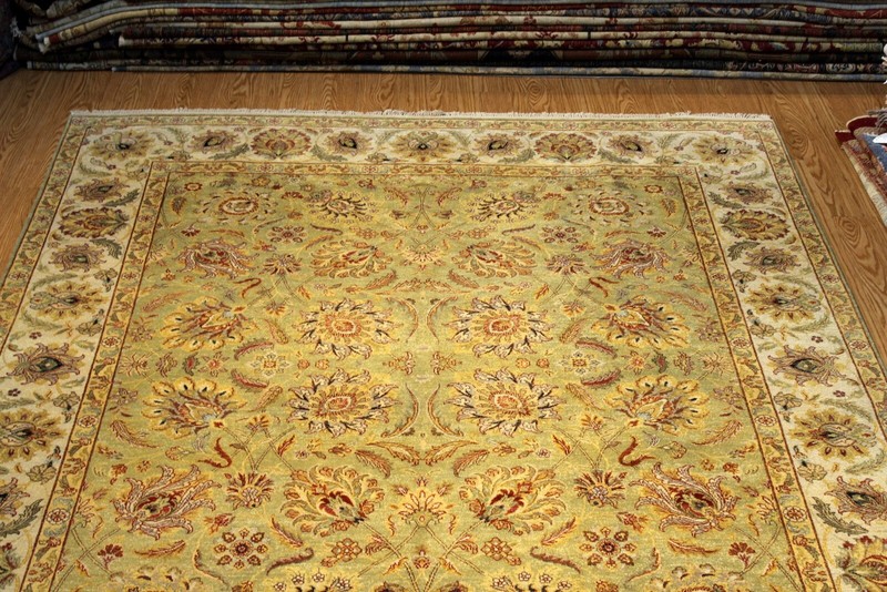 Top Quality 8X10 Handmade rug, Floral Design vegetable dye Light green color gallery