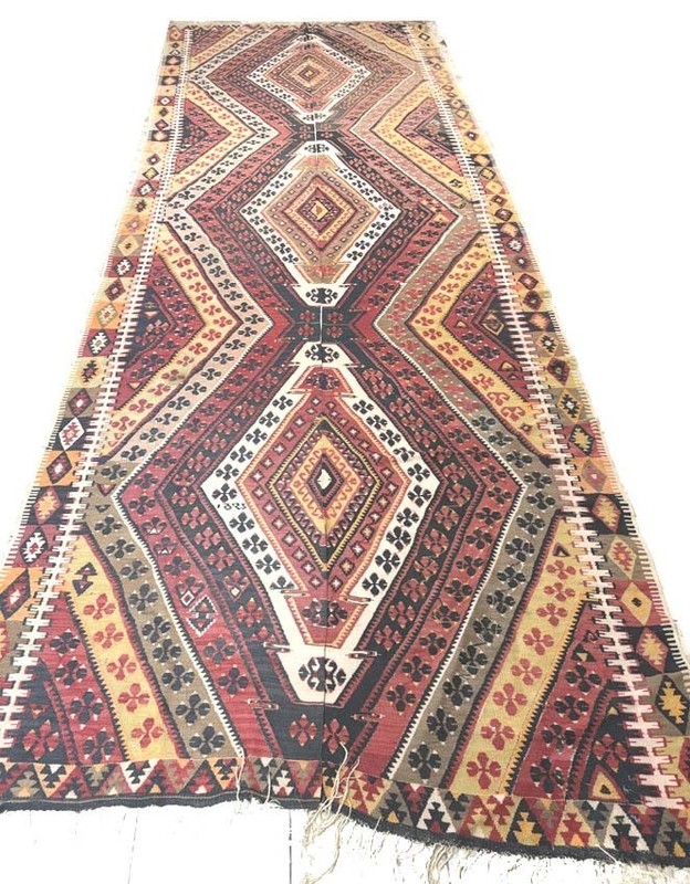 VINTAGE TURKISH ANATOLIAN WOOL KILIM gallery