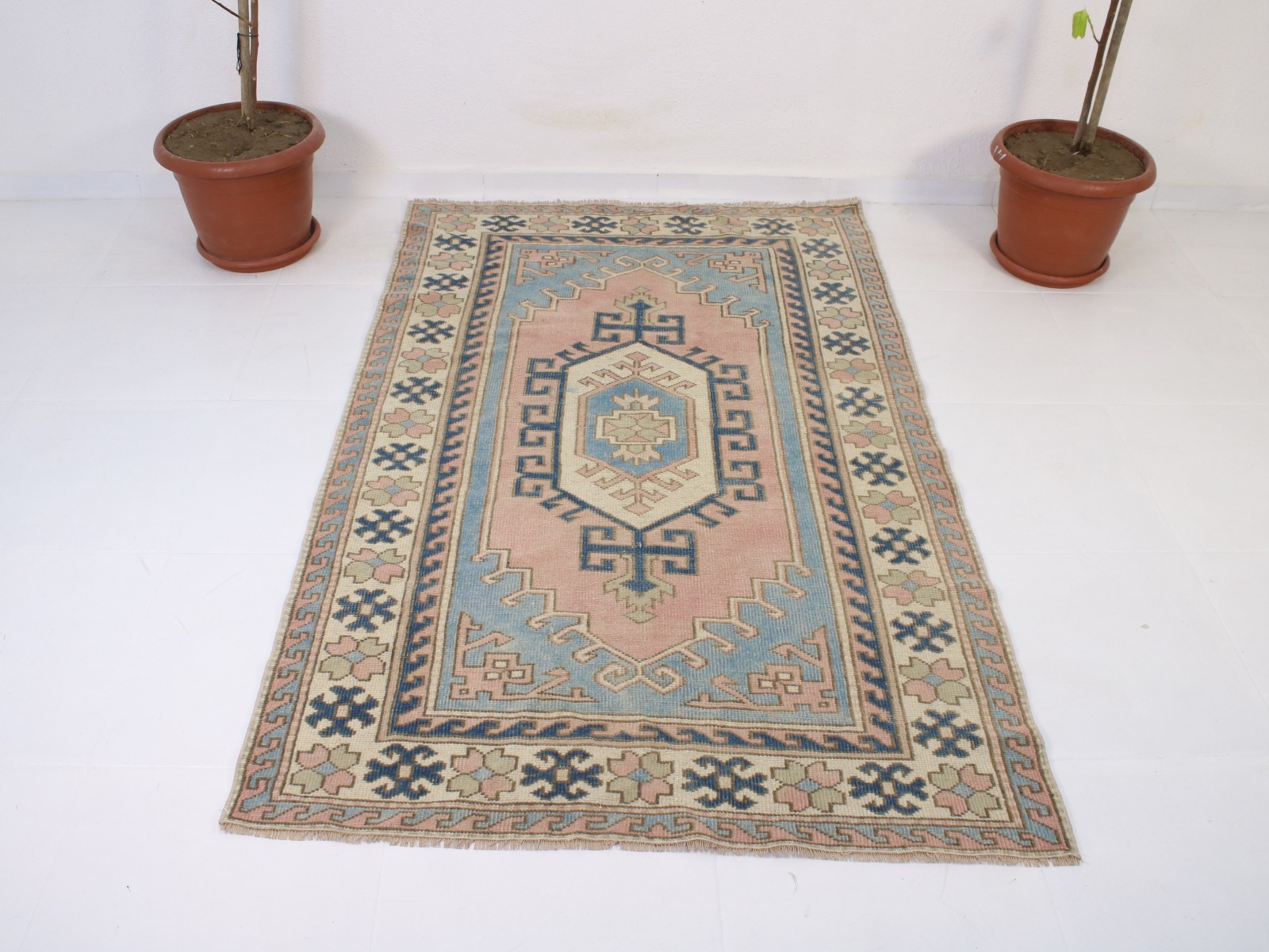 Vintage Hand Knotted Area Rug Pink Blue Tribal Geometric Medallion 4x6 ft gallery