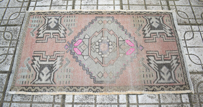Turkish Rug 20'' x 35'' Vintage Kilim Small Anatolian Oushak Wool Low Pile Rug gallery