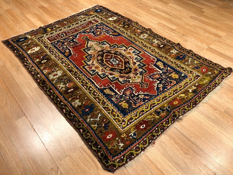 Beautiful Bergama - 1880s Antique Turkish Rug - Tribal Carpet - 3.11 x 5.4 ft. gallery