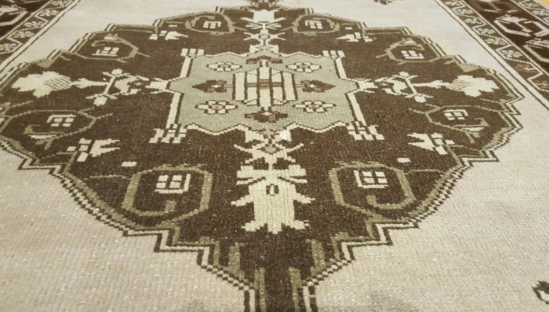 Exquisite Antique 1930-1940s Muted Dyes Decorative Ushak Rug 4’3”x 8’7” gallery
