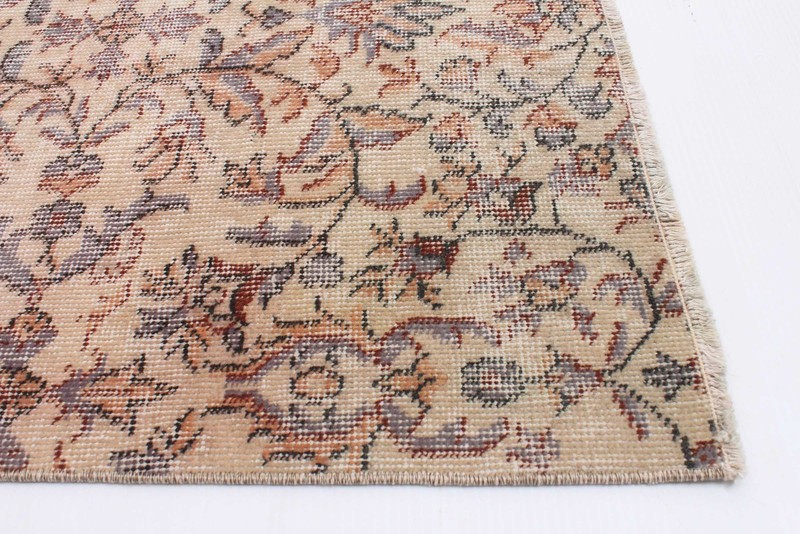 Vintage 4'10" x 8'0" Traditional Hand Knotted Vegetable Dye Wool Area Rug gallery
