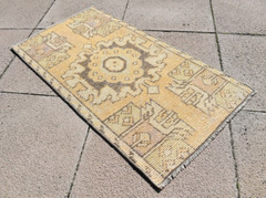 Vintage Turkish Rug 18” x 33” Muted Dye Oushak Rug Hand-knotted Wool Rug