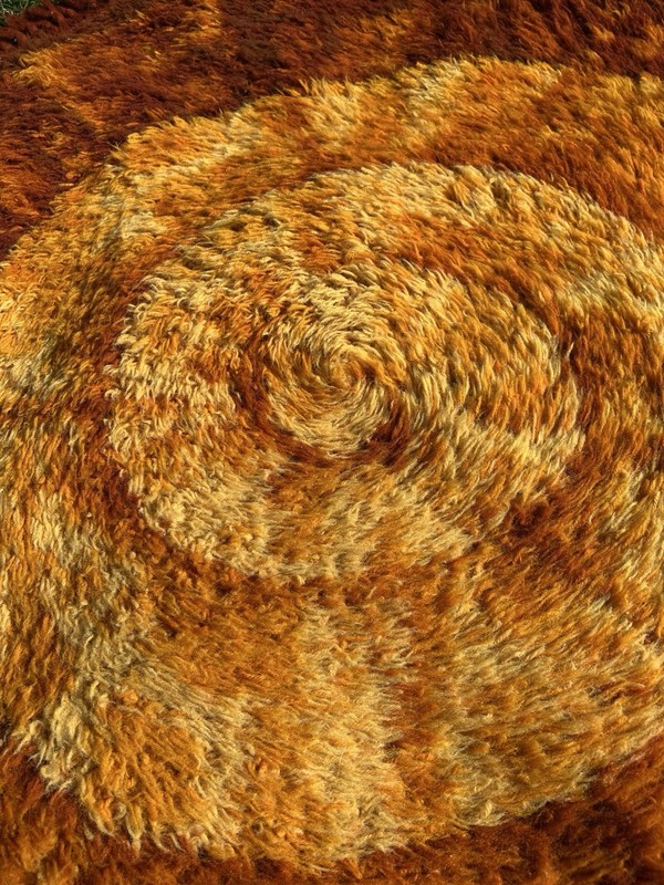 Rug Vintage Scandinavian ammonite sunburst rya shag pile wool 54" wide 1960/70's gallery