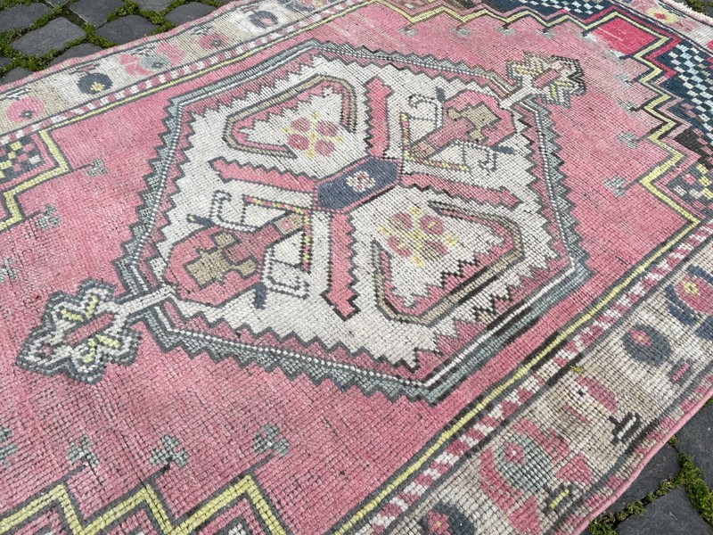Home Decor Rug, Turkish Vintage Rug, Boho Decor Rug, 3,4 x 5,7 ft gallery