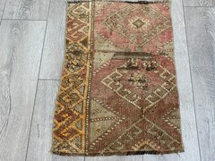 Bohemian rug, Square rug, Turkish vintage rug, Small rug, Wool rug, 1.4 x 2.0 ft