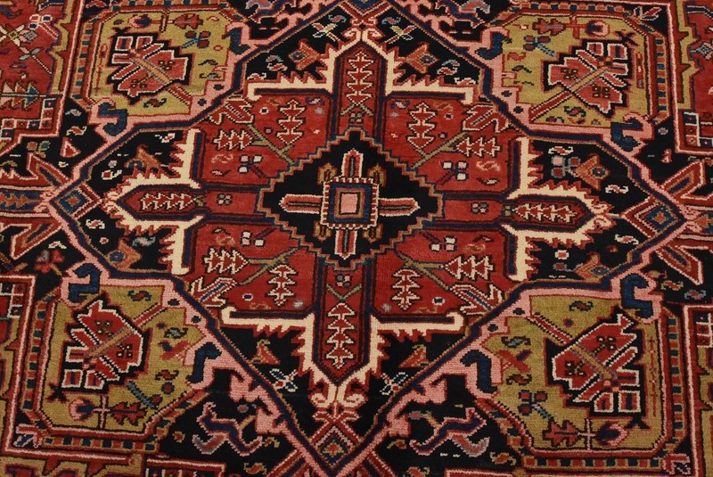 Heriz Rug 8’2” x 11’9” Red Wool Vintage Tribal Hand-Knotted Oriental Carpet gallery