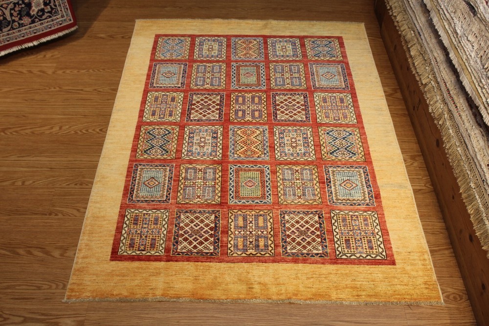 5' X 7' HANDMADE PERSAN BAKHTIARI DESIGN WOOL RUG. VEGGIE JEWEL COLOR 5x7 ft.