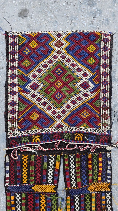 Nomad rug, Baho rug kilim, chuval rug, saddlebag rug, old bag, colorful item gallery