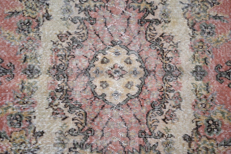 Turkish Rug 46'' x 82'' Vintage Muted Dye Oushak Rug Hand-knotted Wool Rug gallery