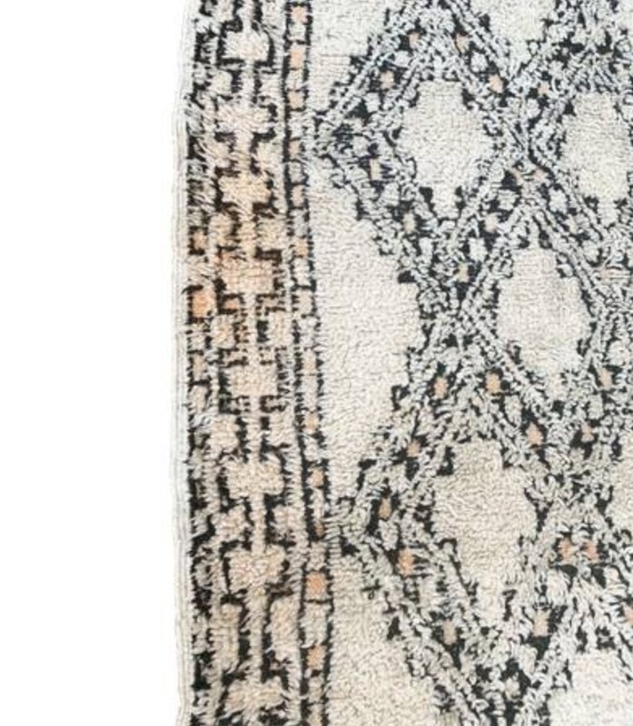 Vintage Moroccan Beni Ourain Rug Vintage Cream/ Black Wool 67" x 128" gallery