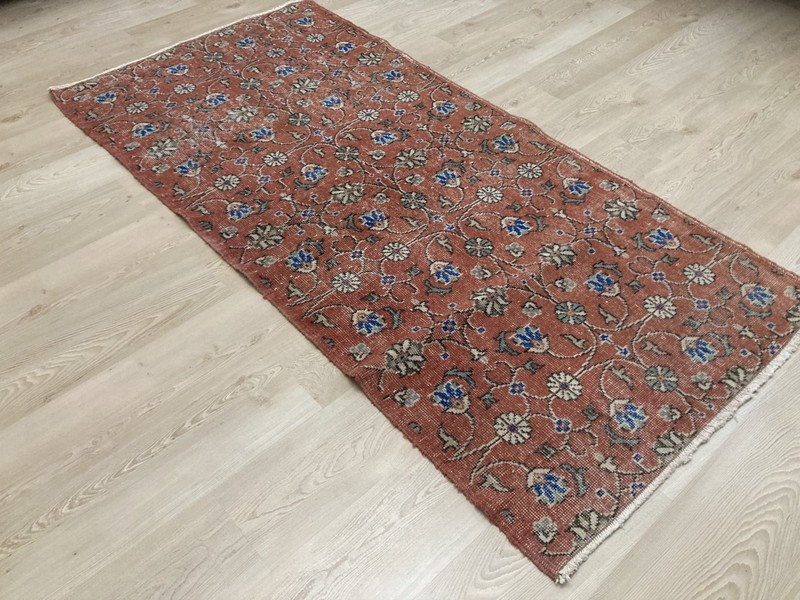 Red rug, Turkish rug, Vintage Rug, Handmade rug, Area rug, 3.1 x 6.6 ft gallery