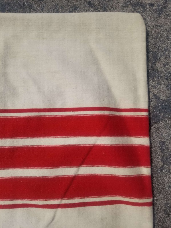 Fine Vintage Traditional Hand Made Oriental Wool Kilim 149x135cm gallery