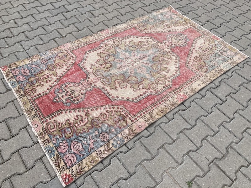 Red rug, Turkish rug, Vintage Area rug, Handmade rug, Wool rug, 3.9 x 6.8 ft gallery