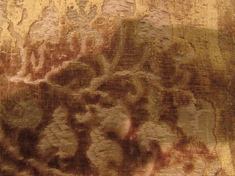 ANTIQUE CUT VELVET AND METALLIC SILK TEXTILE FRAGMENT gallery