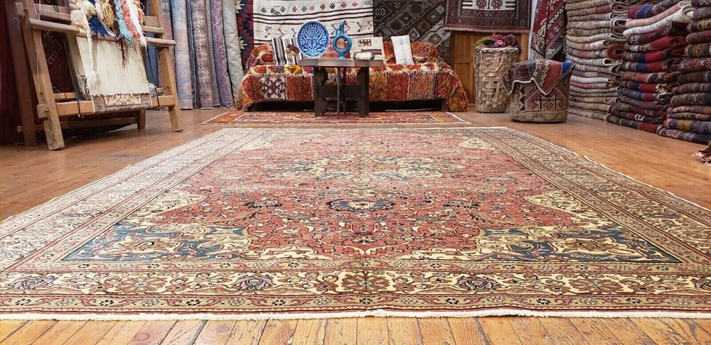 Masterpiece Antique 1930-1940s Natural Dye Wool Pile Floral Hereke Rug 6'8"×9'8"