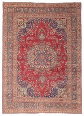 Vintage 8’1″ x 11’4″ Traditional Hand Knotted Vegetable Dye Wool Area Rug