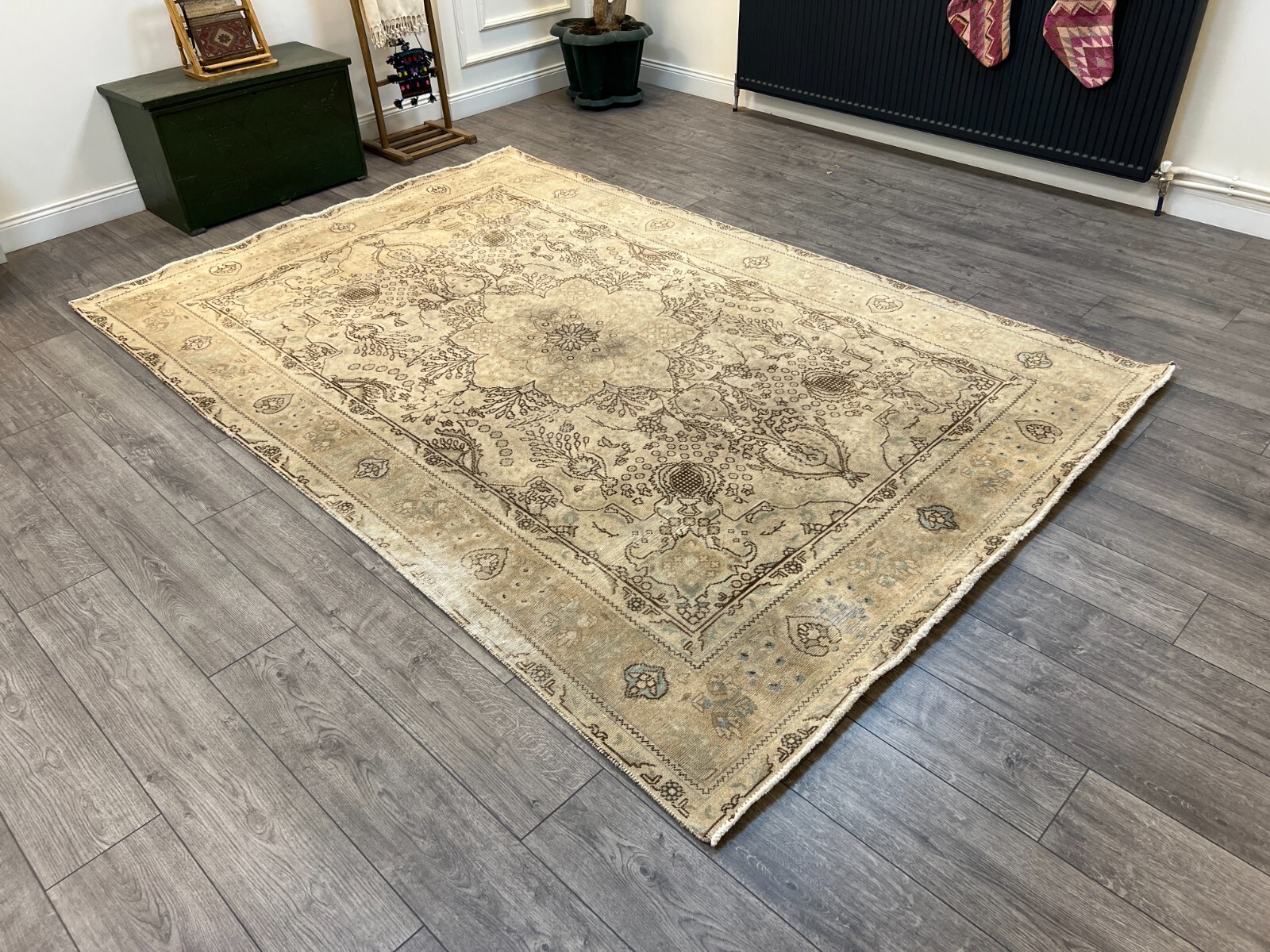 Persian Area Rug, Antique Persian Rug, Vintage Rug, Bedroom Rug, 6.5 x 9.4 ft gallery