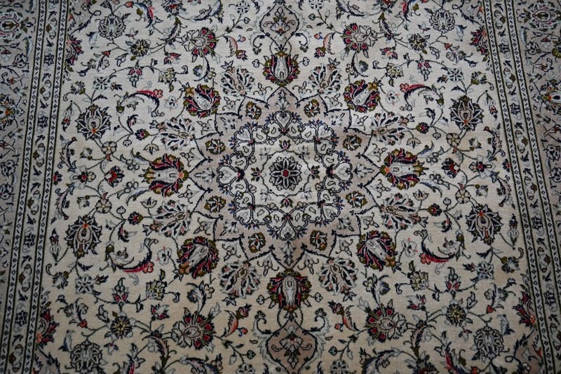 235 x 345 cm Vintage Stunning Natural Vegetable Dye Keshani Oriental Floral Rug gallery