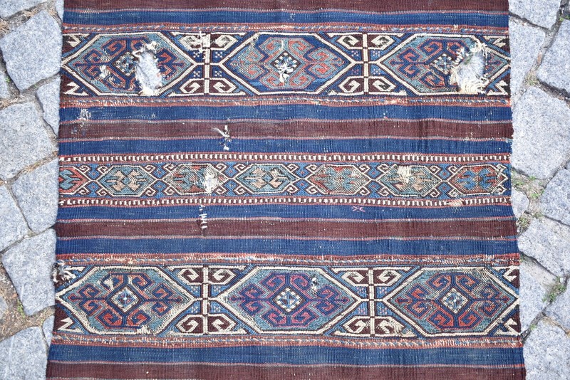 Fabulous Antique Soumak Rug 27''x39'' Collector Item Anatolian Bergama Worn Rug gallery